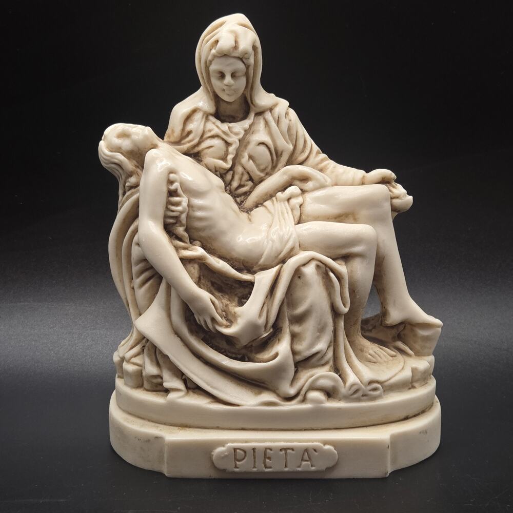 Vintage Santini Pieta Sculpture Jesus Mary Statue Italy Michelangelo 4.75"